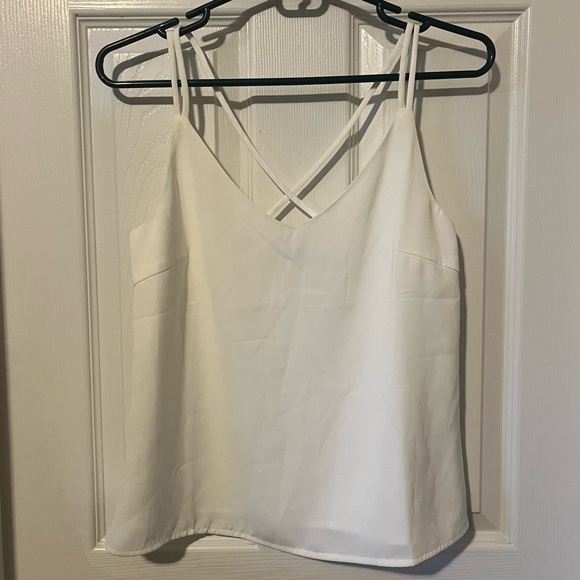 White Camisole with V-Neck & strappy cross back NWOT - Picture 1 of 5